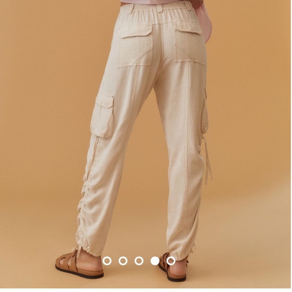 Anthropologie relaxed utility pant - Picture 2 of 7